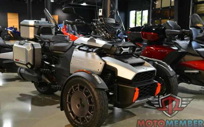2025 Can-Am Canyon? XT