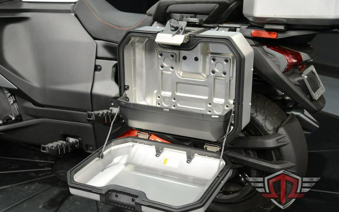 2025 Can-Am Canyon? XT