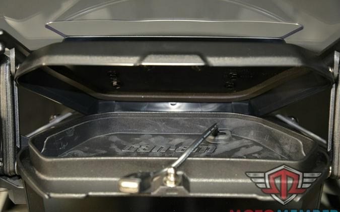 2025 Can-Am Canyon? XT