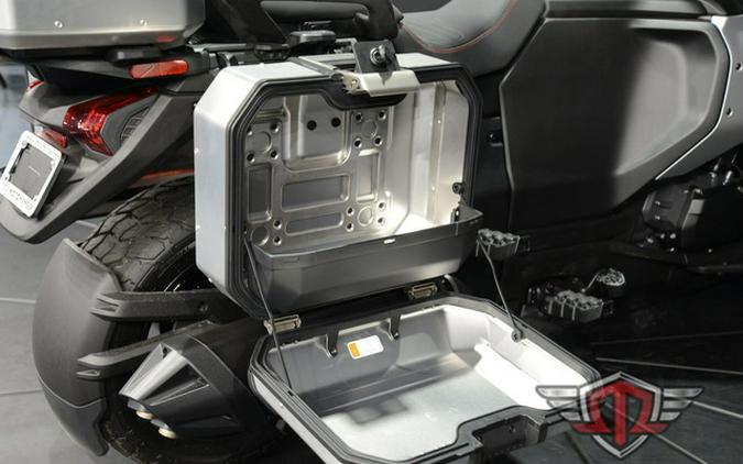 2025 Can-Am Canyon? XT