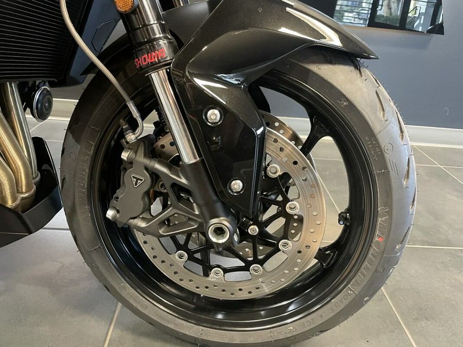 2026 Tiger Sport 800 COSMIC YELLOW/SAPPHIRE BLACK