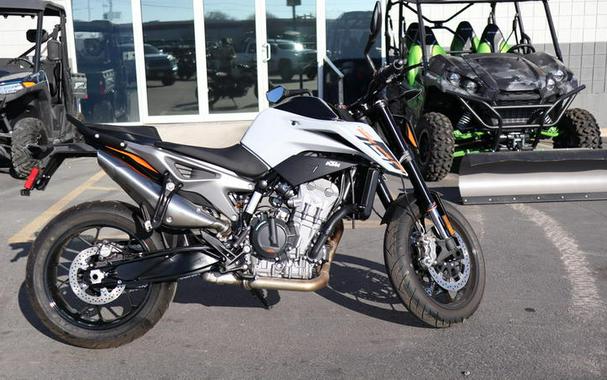 2023 KTM 790 Duke