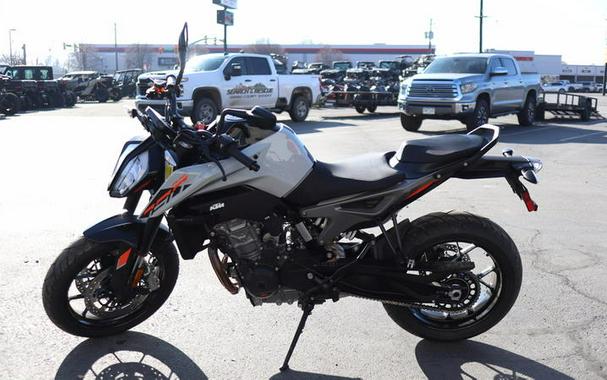 2023 KTM 790 Duke