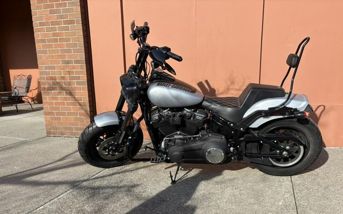 Harley-Davidson® Fat Bob® 114 Barracuda Silver Denim