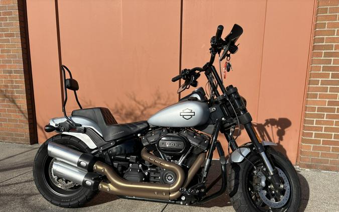 Harley-Davidson® Fat Bob® 114 Barracuda Silver Denim