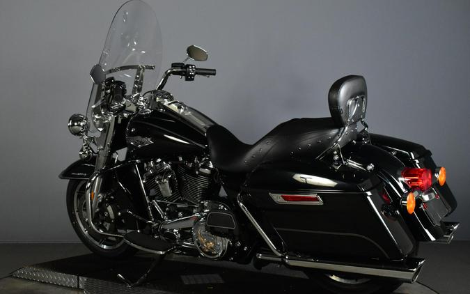 2017 Harley-Davidson Road King Vivid Black