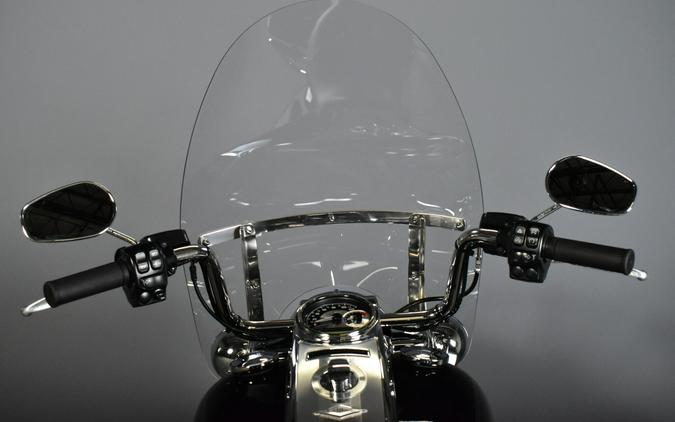2017 Harley-Davidson Road King Vivid Black