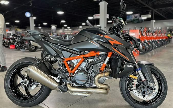 2024 KTM 1390 Super Duke R Evo First Look [17 Fast Facts]