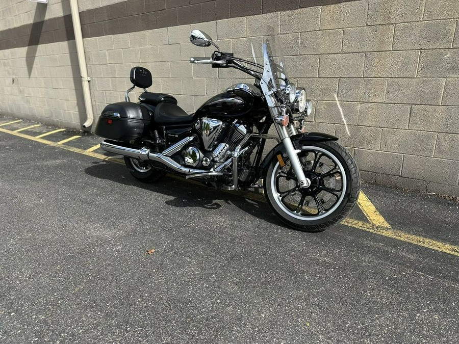 2013 Yamaha V Star® 950 Tourer