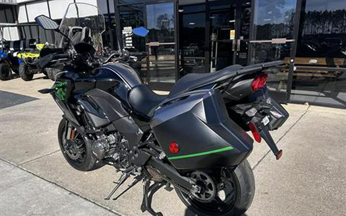 2022 Kawasaki Versys 1000 SE LT+