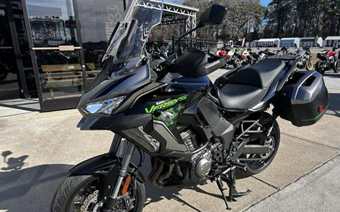 2022 Kawasaki Versys 1000 SE LT+