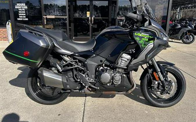 2022 Kawasaki Versys 1000 SE LT+