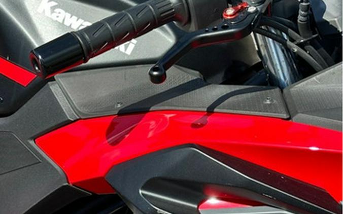 2025 Kawasaki Ninja 500 SE ABS