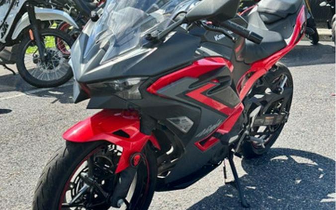 2025 Kawasaki Ninja 500 SE ABS