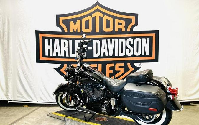 2018 Harley-Davidson® FLHC - Softail® Heritage Classic