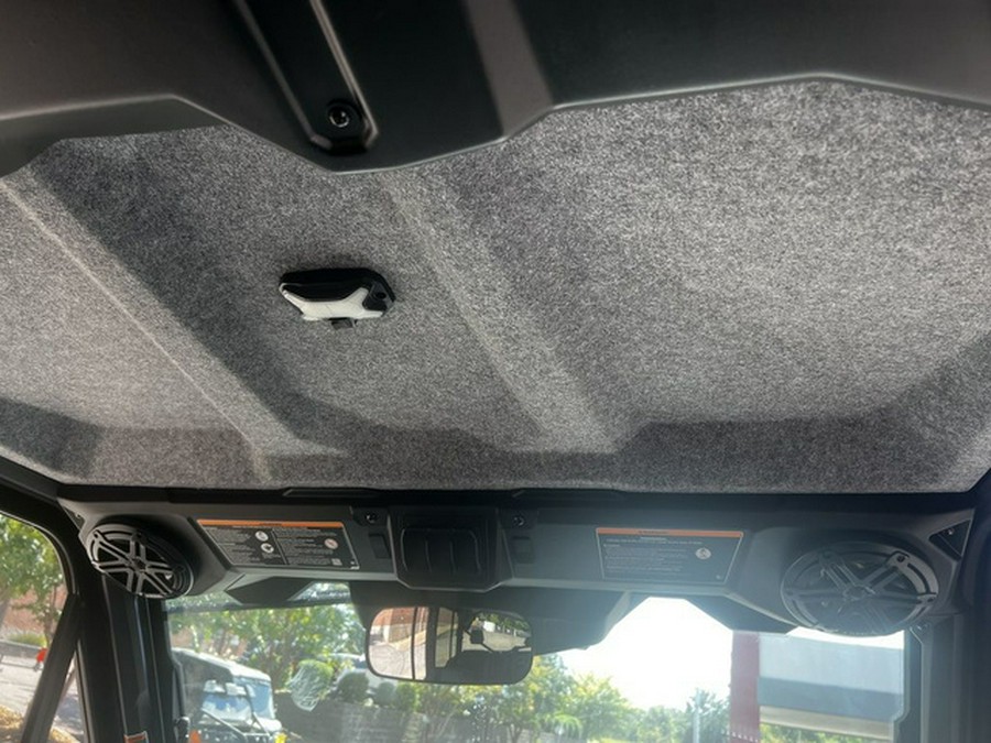 2026 Can-Am Defender MAX Limited HD11 Dark Wildland Camo