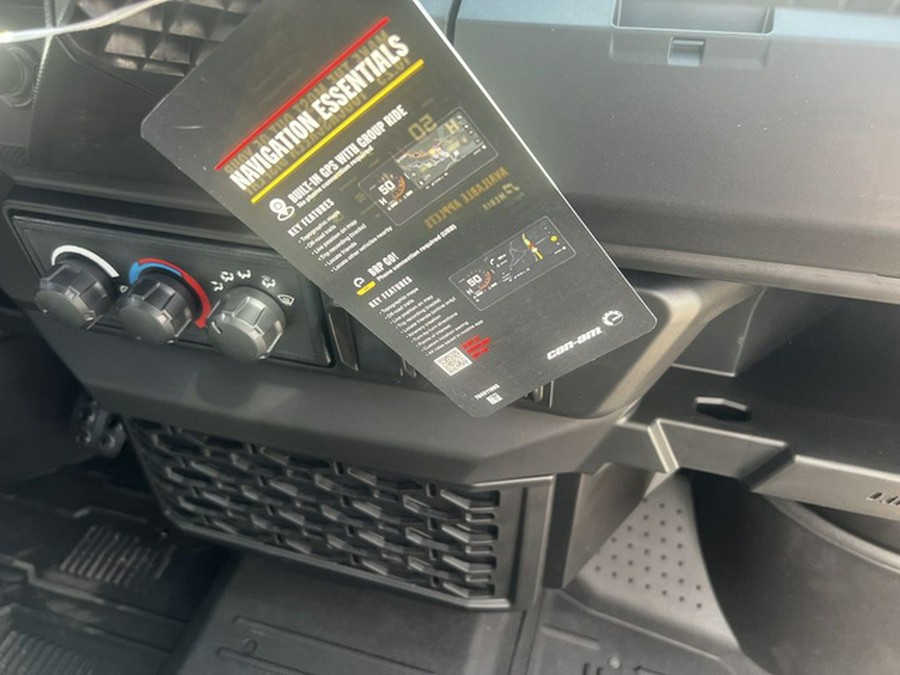 2026 Can-Am Defender MAX Limited HD11 Dark Wildland Camo