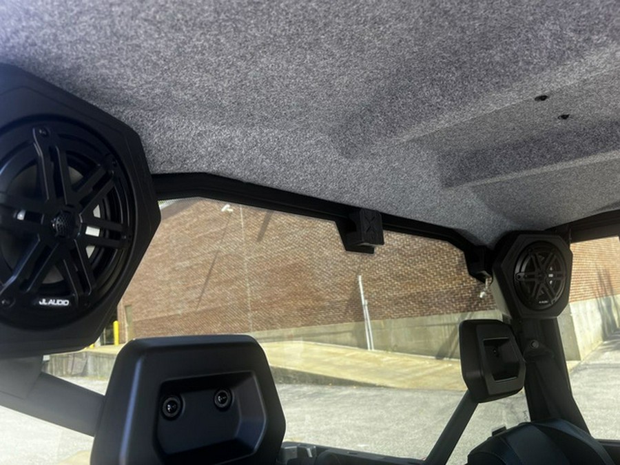 2026 Can-Am Defender MAX Limited HD11 Dark Wildland Camo