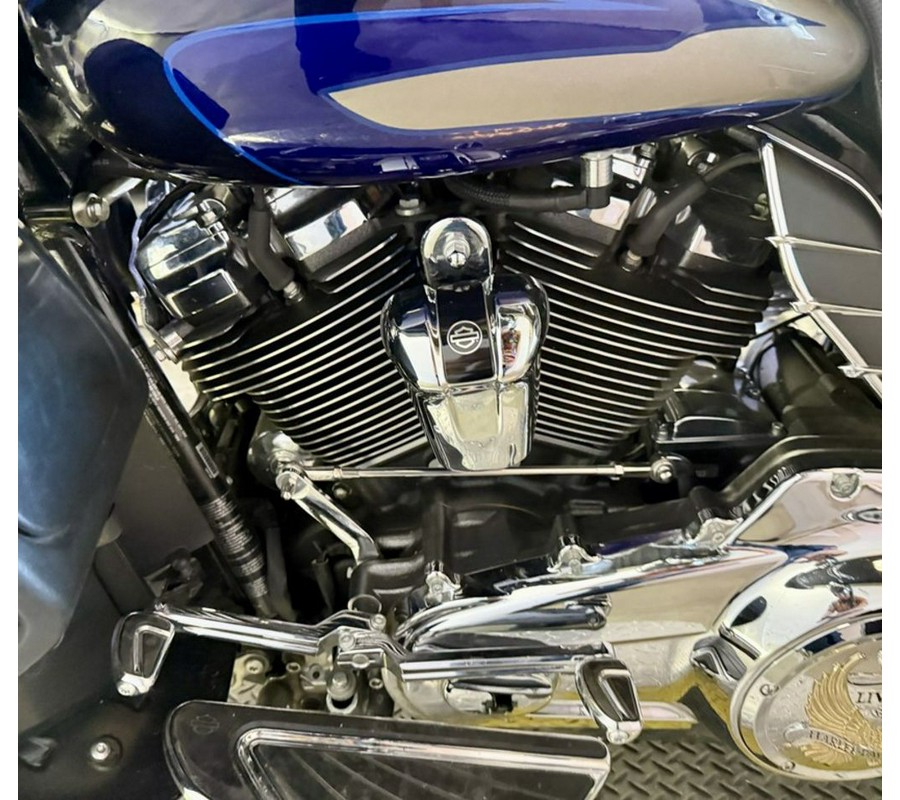 2017 Harley-Davidson® FLHTKSE - CVO™ Limited