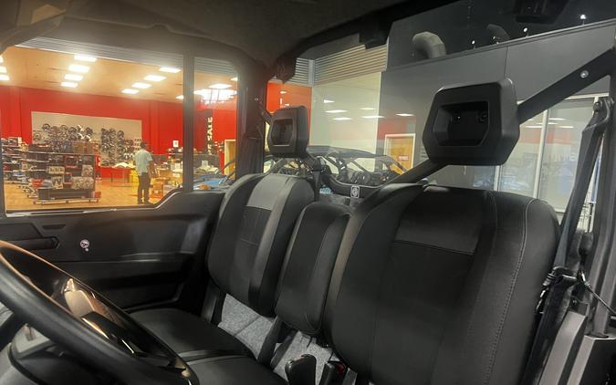 2026 Can-Am Defender XT CAB HD11