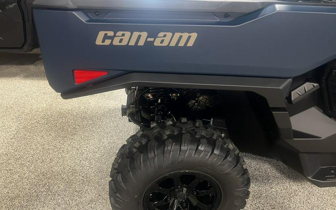 2026 Can-Am Defender XT CAB HD11