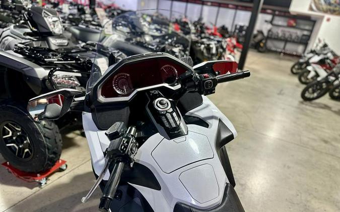 2018 Honda® Gold Wing Tour Pearl White