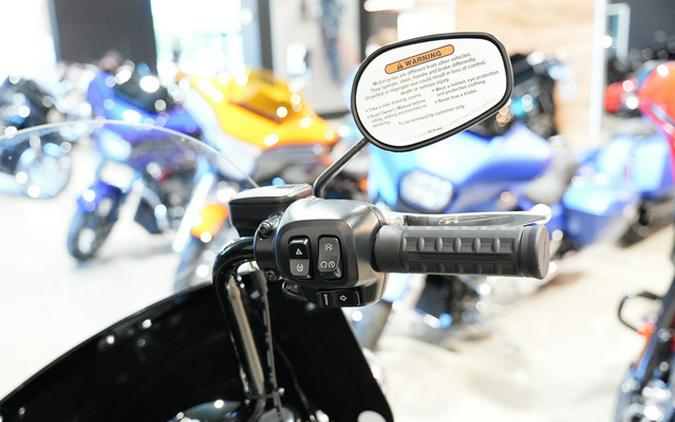 2026 Harley-Davidson Softail FLHC - Heritage Classic