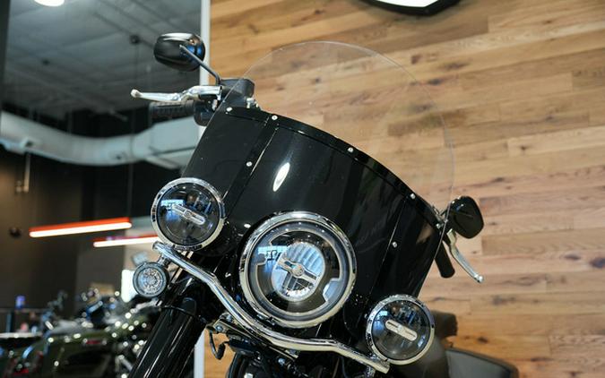 2026 Harley-Davidson Softail FLHC - Heritage Classic