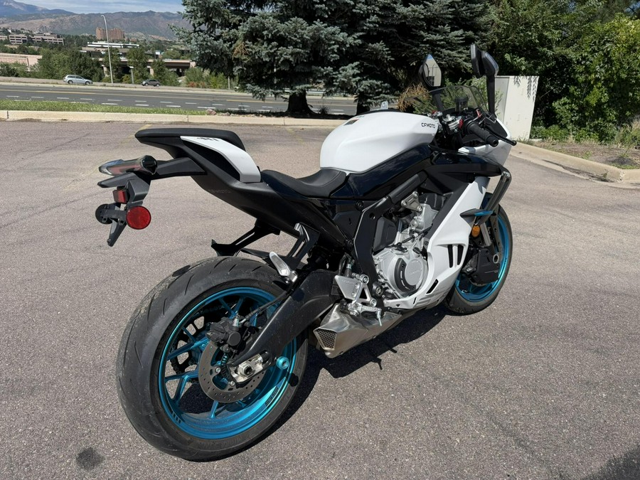 2026 CFMOTO 675SS