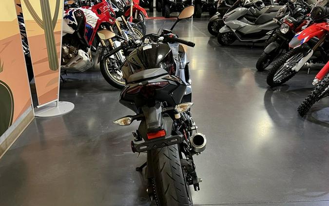 2024 Kawasaki Ninja 500 KRT Edition
