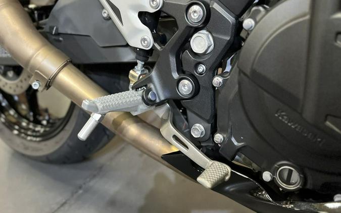 2024 Kawasaki Ninja 500 KRT Edition