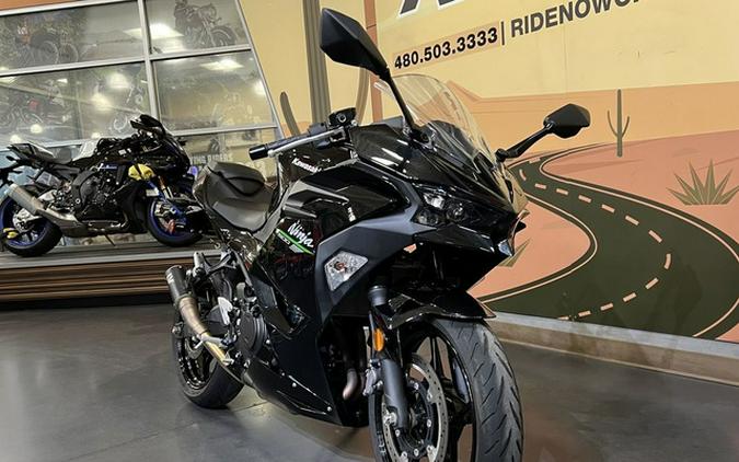 2024 Kawasaki Ninja 500 KRT Edition