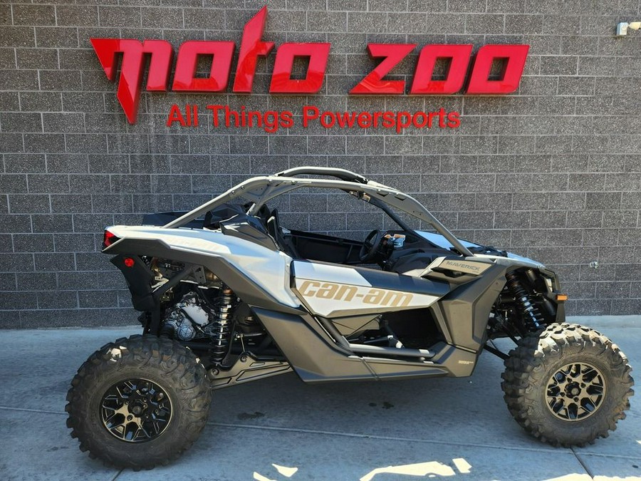 2024 Can-Am® Maverick X3 RS Turbo Catalyst Gray