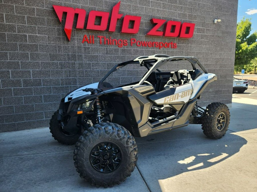 2024 Can-Am® Maverick X3 RS Turbo Catalyst Gray