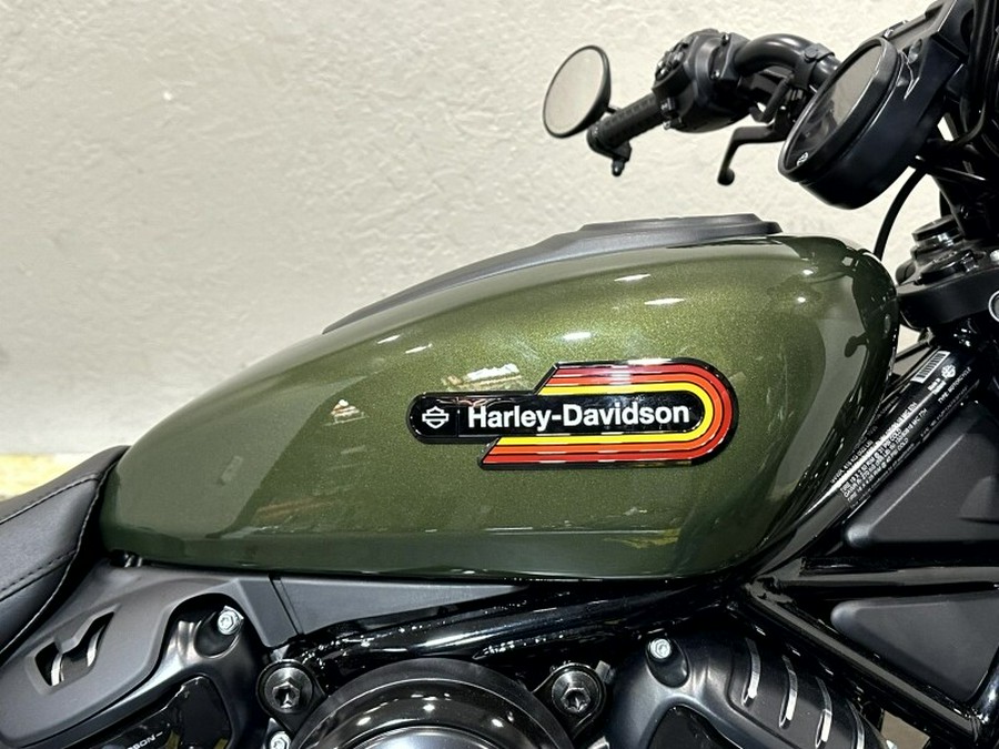 Harley-Davidson® Nightster™ Special 2026 Olive Steel Metallic Black Trim