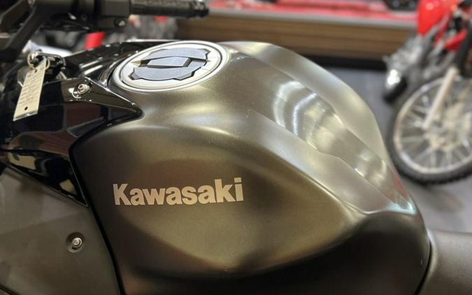 2024 Kawasaki Ninja 650 Metallic Matte Dark Gray/Metallic Spark Black Metallic Matte Graphenesteel GrayEbony