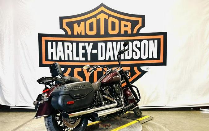 2018 Harley-Davidson® FLHC - Softail® Heritage Classic