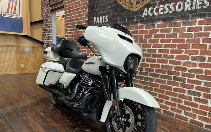 2018 Harley-Davidson FLHXS - Street Glide Special