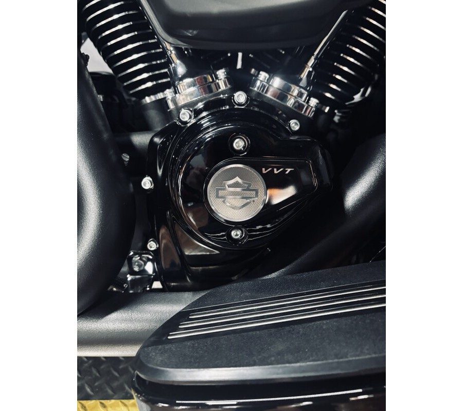 2026 Harley-Davidson® Road Glide Limited PRPLE ABYSS/BLK W/ PINSTRIP