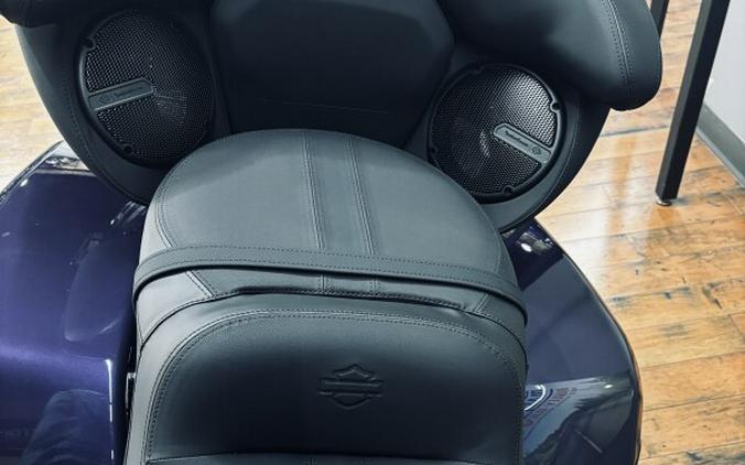 2026 Harley-Davidson® Road Glide Limited PRPLE ABYSS/BLK W/ PINSTRIP