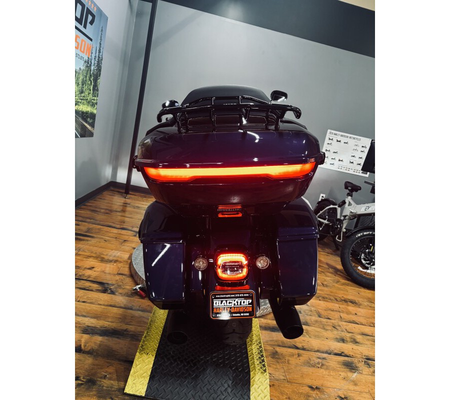 2026 Harley-Davidson® Road Glide Limited PRPLE ABYSS/BLK W/ PINSTRIP