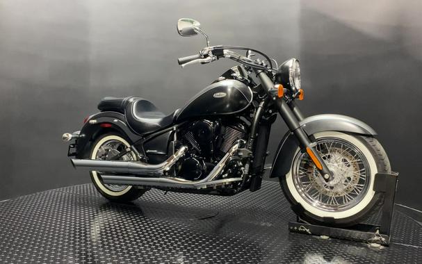 2019 Kawasaki Vulcan® 900 Classic