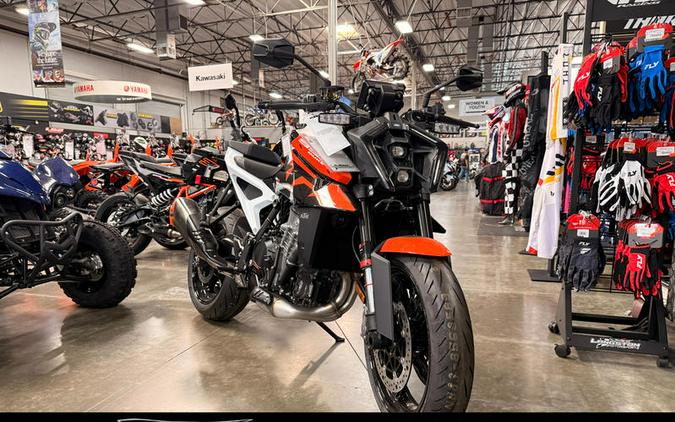 2027 KTM 990 Duke