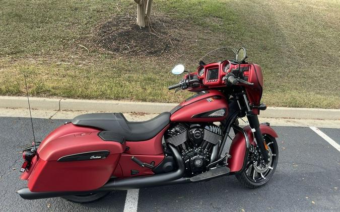 2024 Indian Motorcycle® Chieftain® Dark Horse® w/Powerband Audio Pkg Sunset Red Smoke