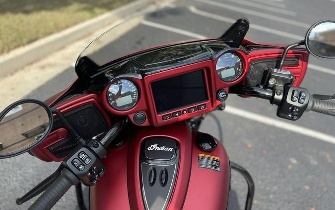 2024 Indian Motorcycle® Chieftain® Dark Horse® w/Powerband Audio Pkg Sunset Red Smoke