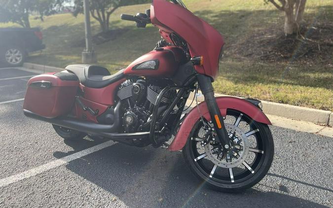 2024 Indian Motorcycle® Chieftain® Dark Horse® w/Powerband Audio Pkg Sunset Red Smoke