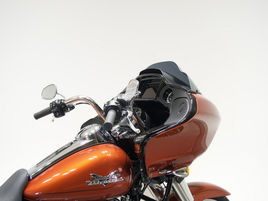 2025 Harley-Davidson FLTRT Road Glide 3 in Whiskey Fire