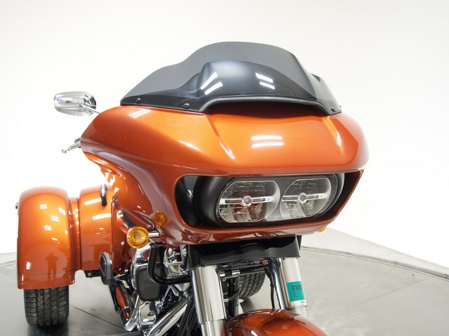2025 Harley-Davidson FLTRT Road Glide 3 in Whiskey Fire