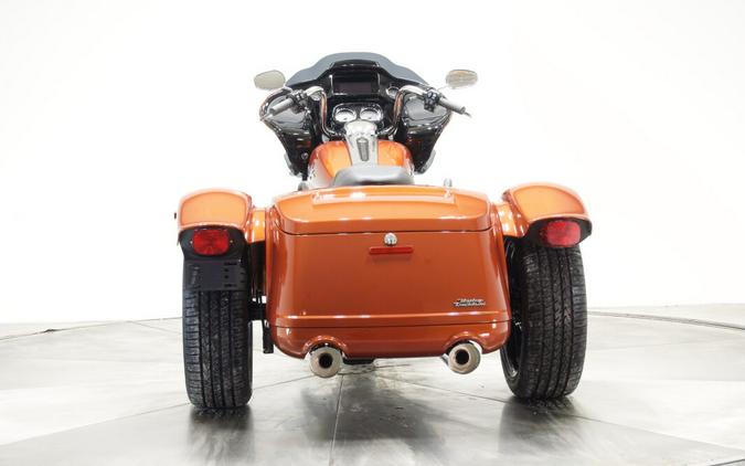2025 Harley-Davidson FLTRT Road Glide 3 in Whiskey Fire
