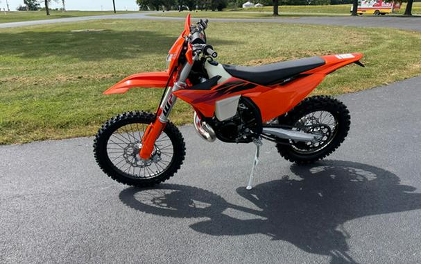 2027 KTM XC 250 W